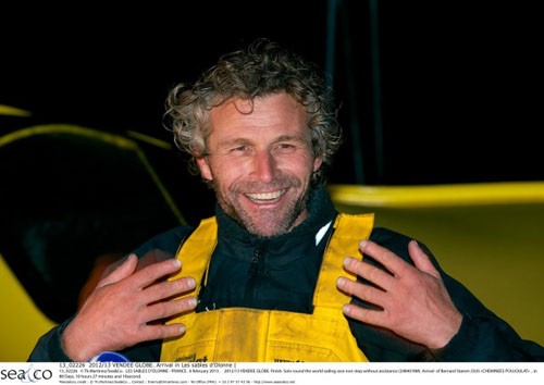 Arrivée de Bernard Stamm - 2012 Vendee Globe © ThMartinez/Sea&Co http://www.thmartinez.com